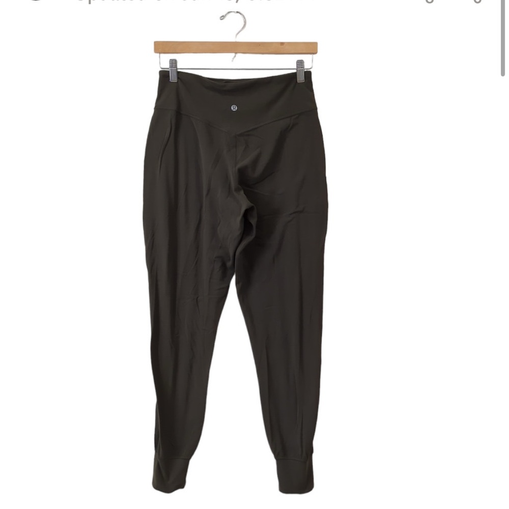 Lululemon Women's Align Jogger Nulu Olive Size 8 Pants Yoga Causal 28" LW5BPXS